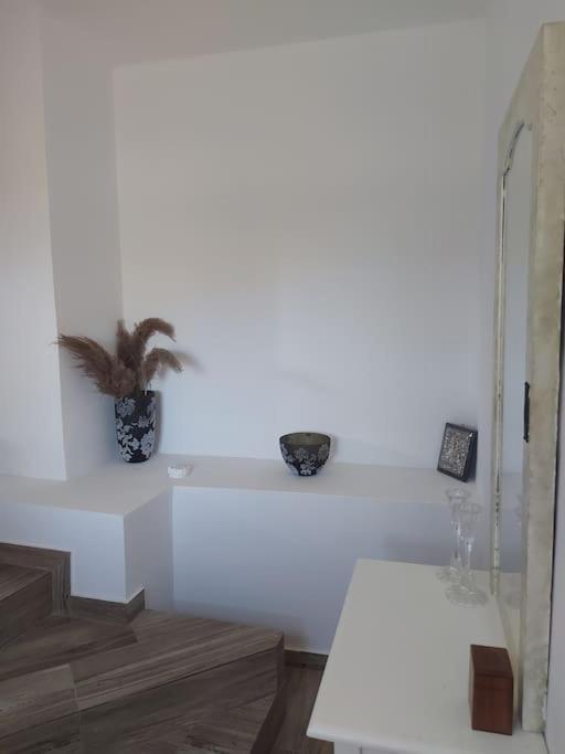 Houlia Home Διαμέρισμα Με Δωρεάν Χώρο Στάθμευσης Steniaí Buitenkant foto