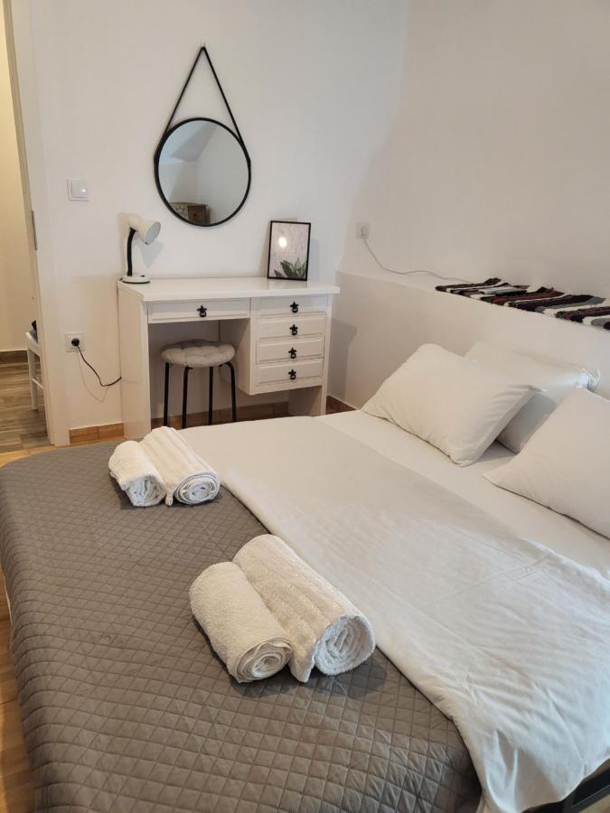 Houlia Home Διαμέρισμα Με Δωρεάν Χώρο Στάθμευσης Steniaí Buitenkant foto